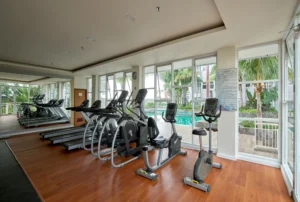Fasilitas Gym Modern di VidaView Apartemen Makassar