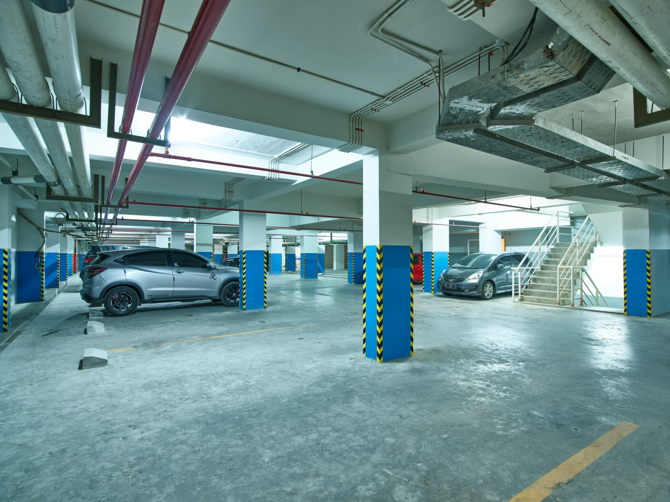 Area Parkir Luas di VidaView Apartemen Makassar